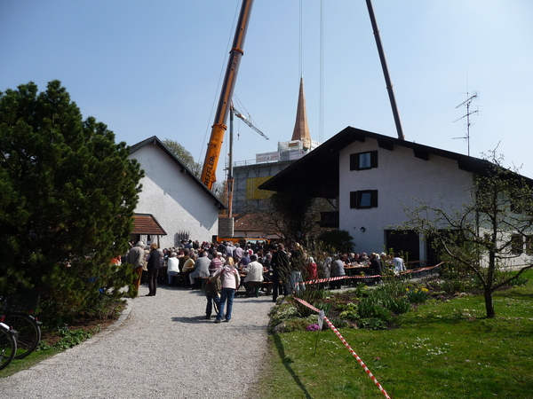 Montage der Turmspitze